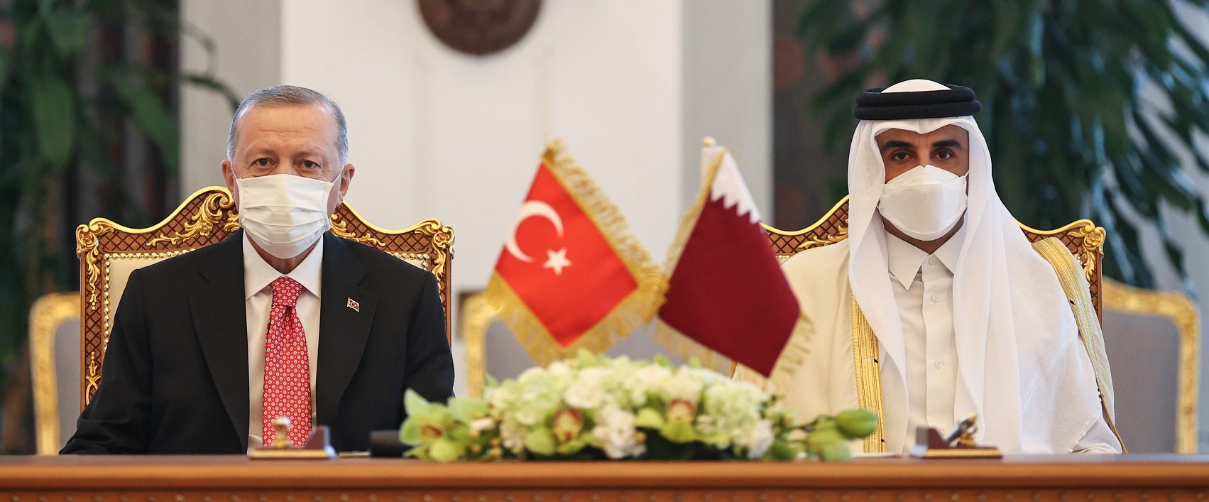 جرى توقيع الاتفاقيات في الدوحة، بحضور الرئيس التركي رجب طيب أردوغان، وأمير دولة قطر الشيخ تميم بن حمد آل ثاني/ الأناضول