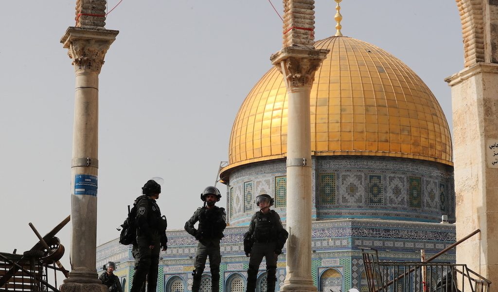 الاحتلال بالتصعيد من خلالها ضد الفلسطينيين