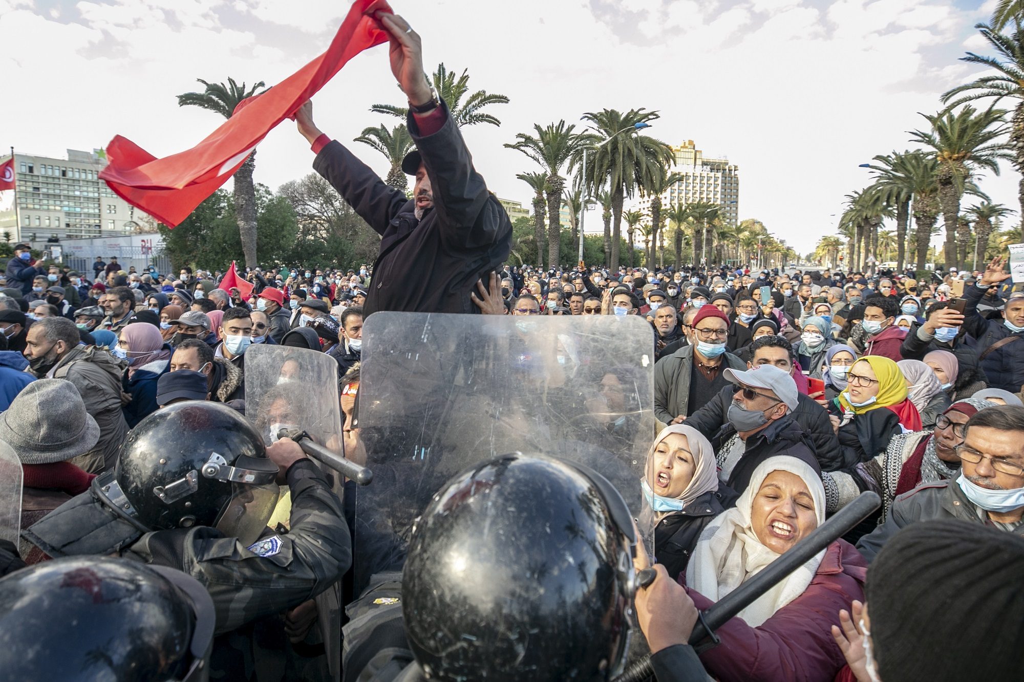 تونس تراجعت في مؤشر الديمقراطية بسبب التوترات السياسية الأخيرة/الأناضول
