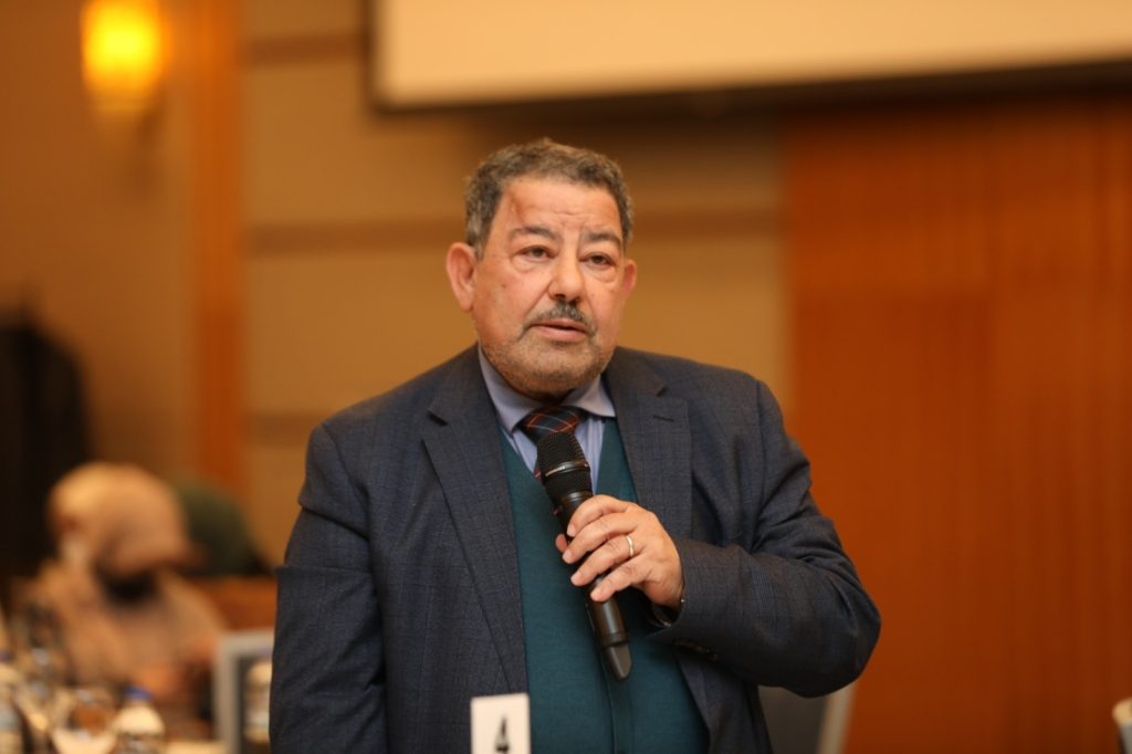 الربيع العربي وضاح خنفر في احتفالية "منتدى الشرق"