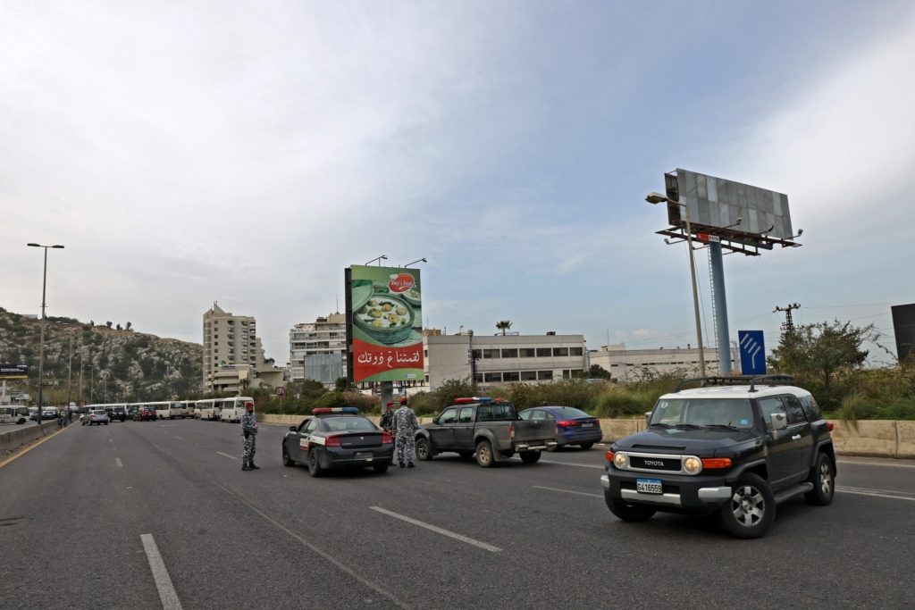وحدات من الشرطة اللبنانية في بيروت/ getty images