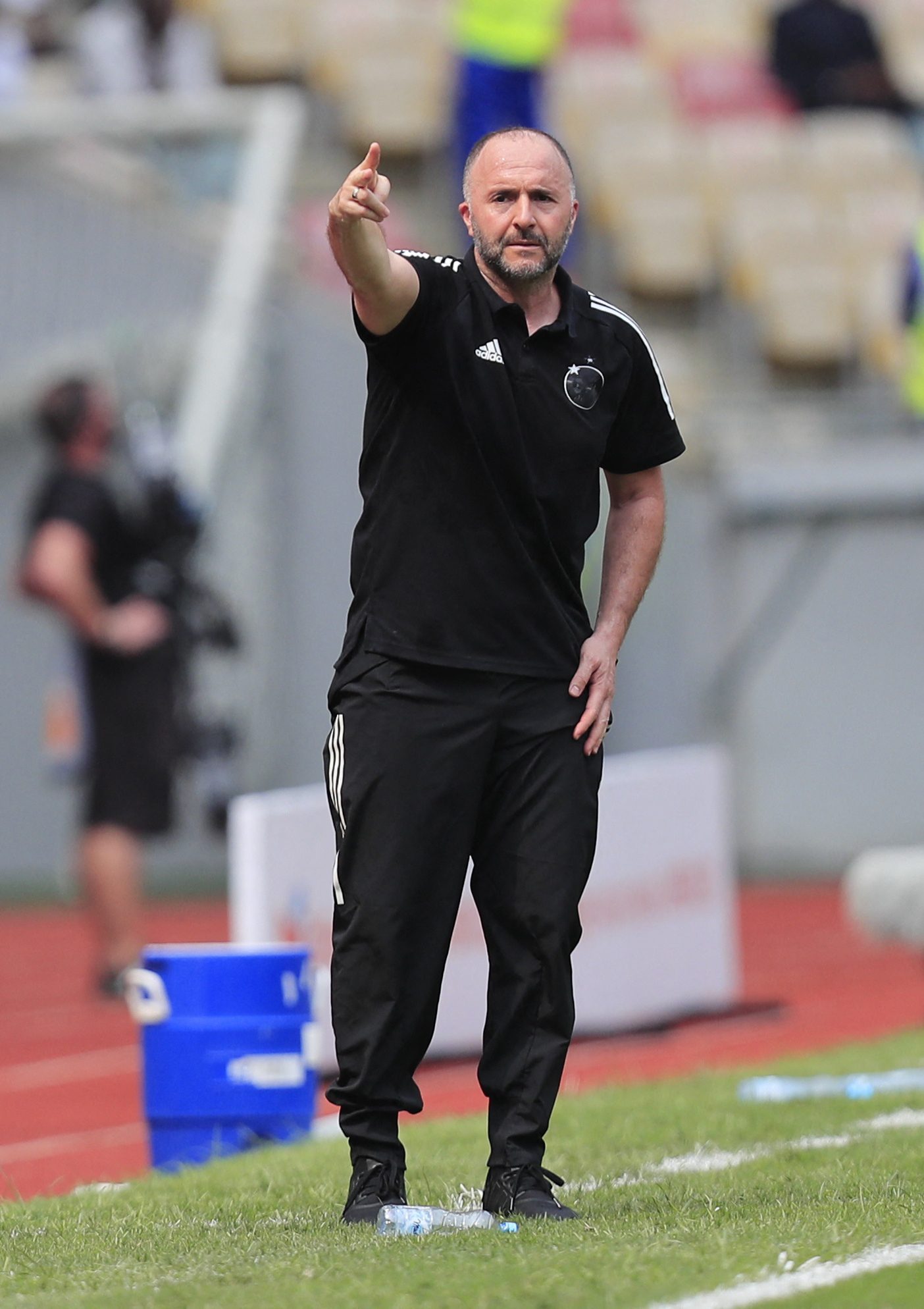 مدرب المنتخب الجزائري جمال بلماضي (رويترز)