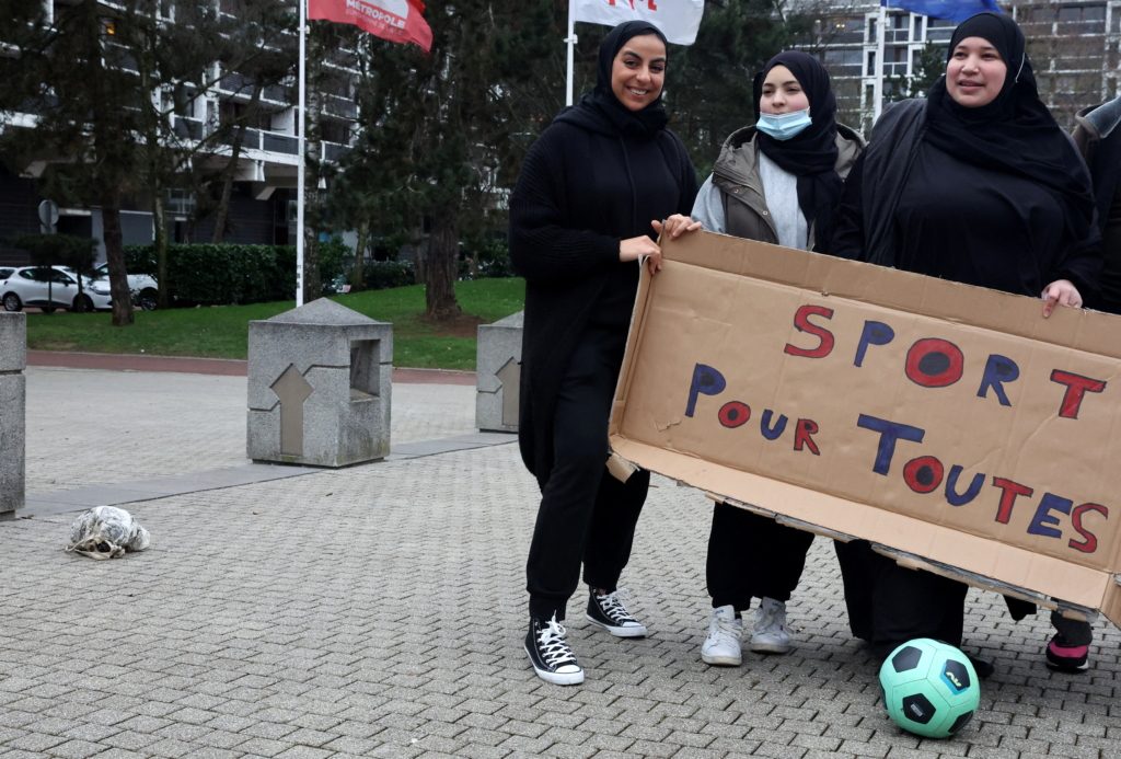 منع الحجاب في فرنسا