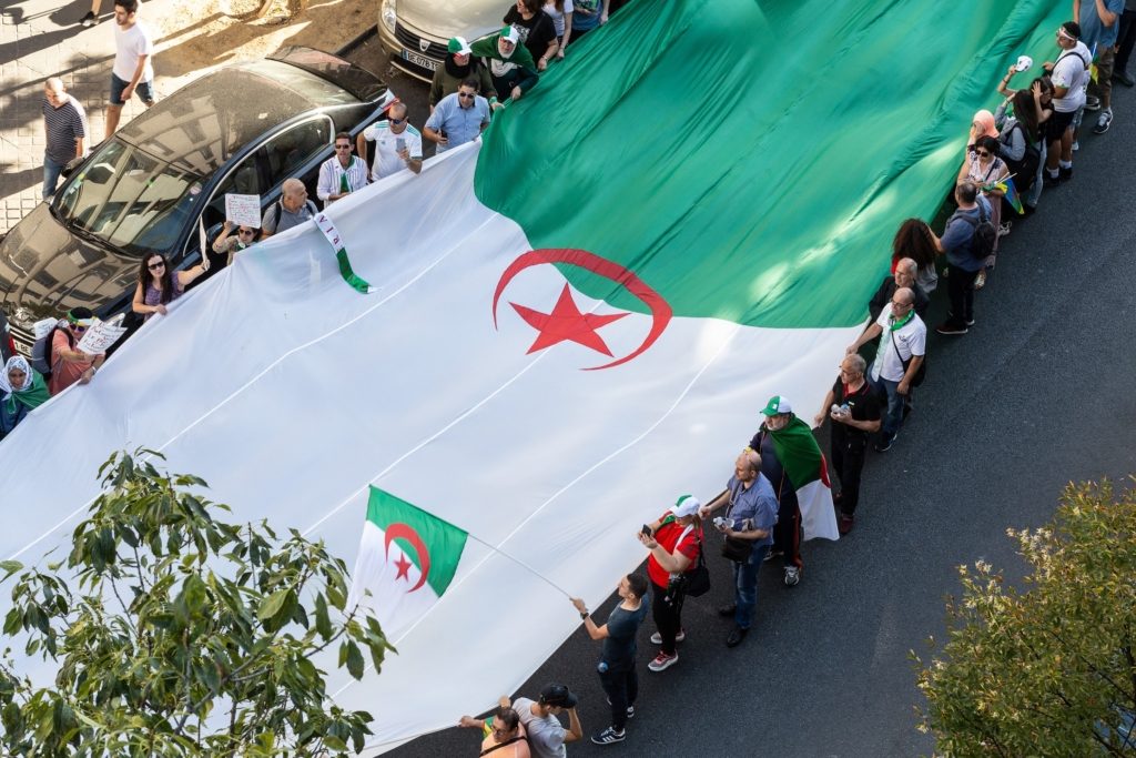 اختفاء الحراك الجزائري
