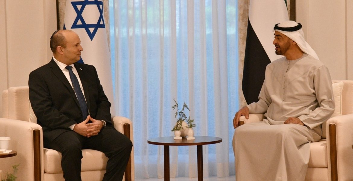 ولي عهد أبوظبي ورئيس الوزراء إسرائيل/ رويترز