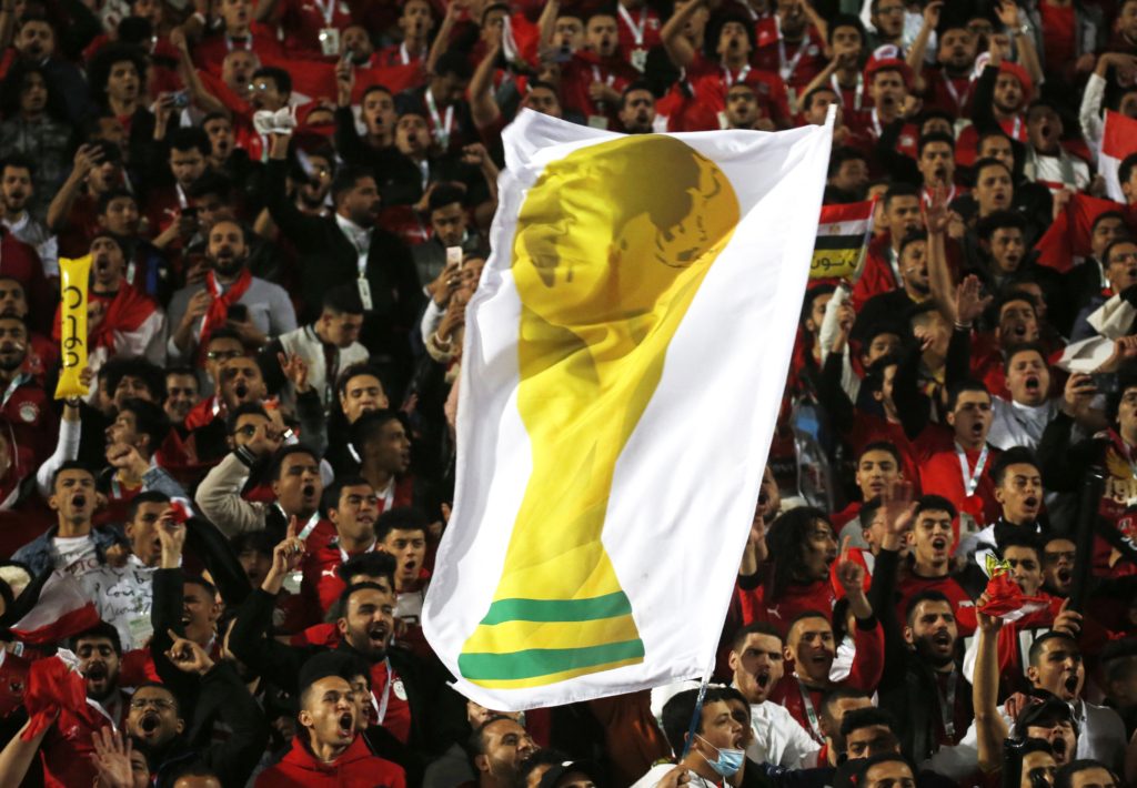 الجماهير المصرية من مباراة الذهاب من الجولة النهائية في التصفيات المؤهلة لكأس العالم قطر 2022/ Istock