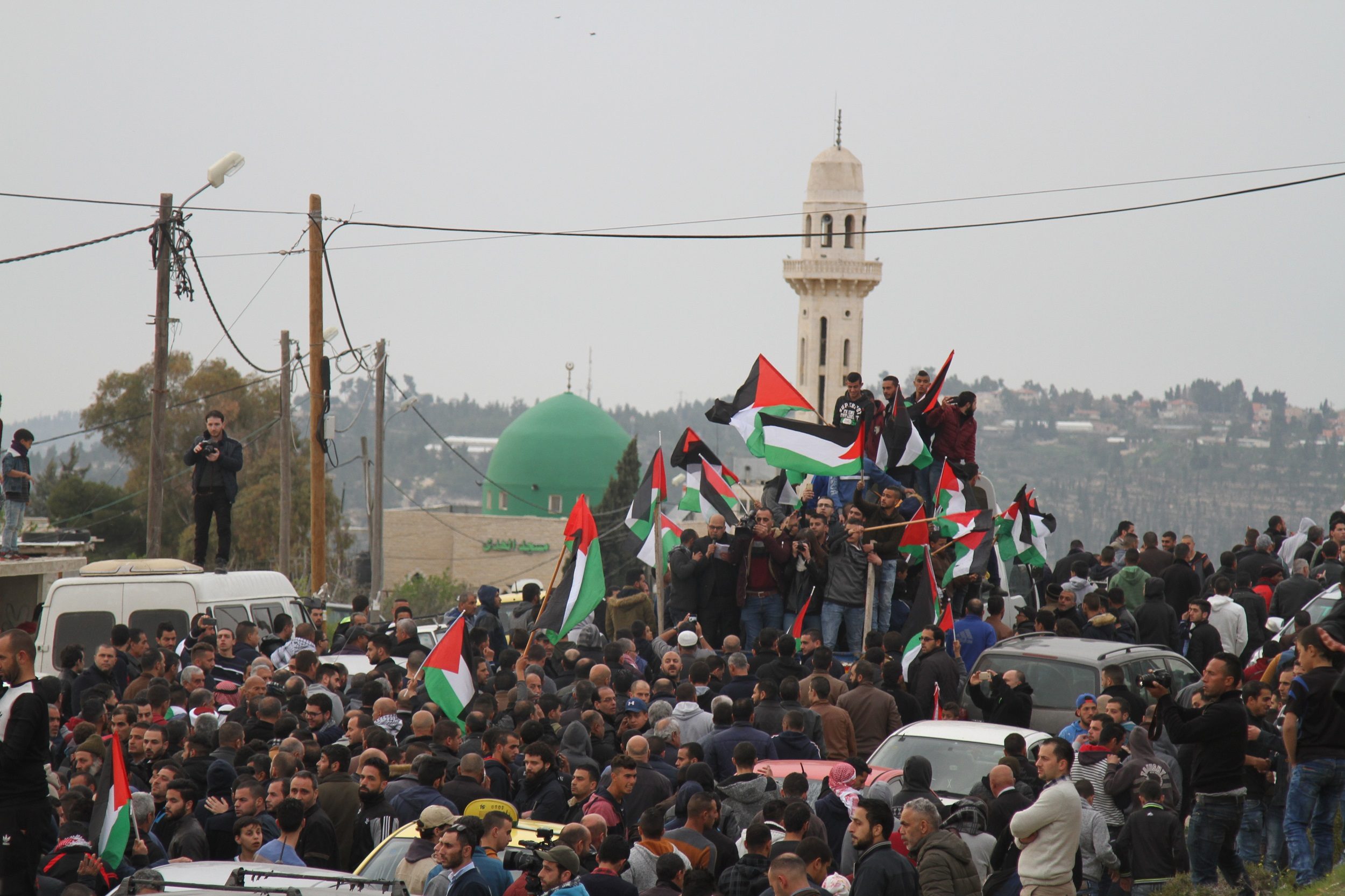 احتجاجات فلسطينيين في قرية الولجة الفلسطينية/ getty images