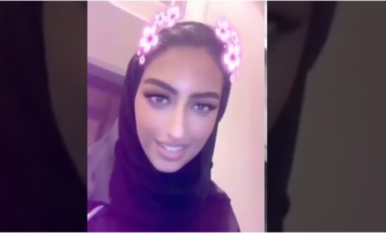 ناشطة سعودية توثِّق طلاقها من داعية مشهور.. هكذا رد طليقها وهو خارج من المنزل بعد الانفصال (فيديو)