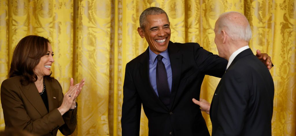 الرئيس الأمريكي السابق باراك أوباما، والحالي جو بايدن - Getty images