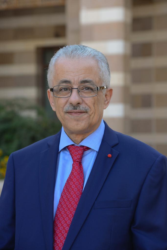 وزير التربية والتعليم طارق شوقي يغير نظام الكتاب المفتوح - الصفحة الرسمية لوزارة التعليم