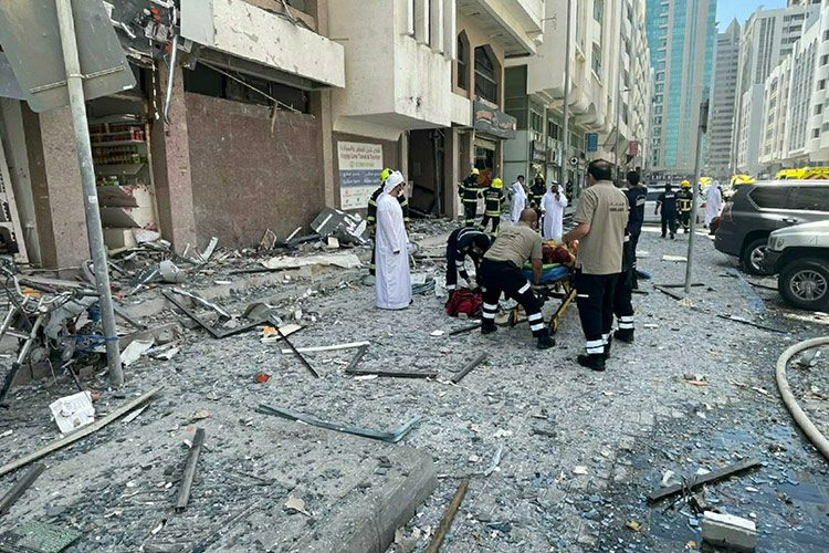 انفجار في أحد مطاعم أبوظبي.. أسطوانة غاز تسببت بمقتل شخصين وإصابة 120 آخرين (صور)