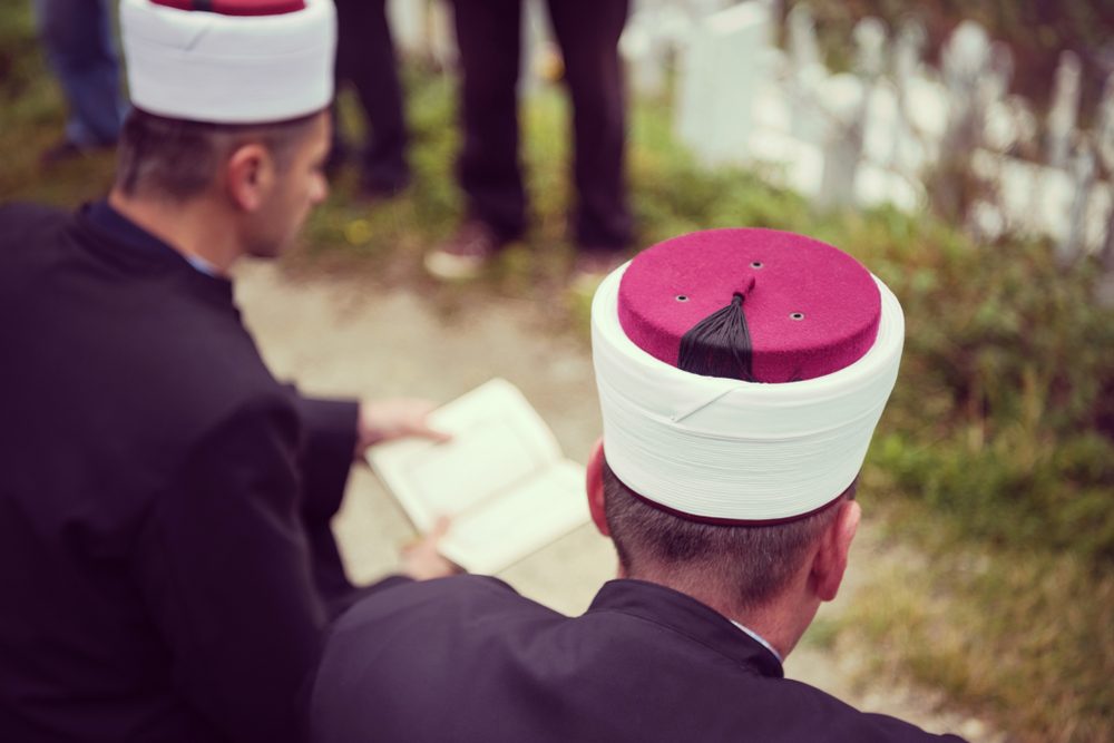 بين فكر “الحاكم المتغلب” و”التغلُّب على الحاكم”.. هكذا نحتاج بشدة إلى فكر سياسي إسلامي متوازن