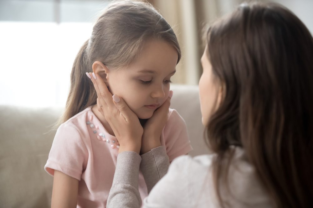 كيف تحافظين على صحة أطفالك النفسية بعد الانفصال؟/ shutterstock