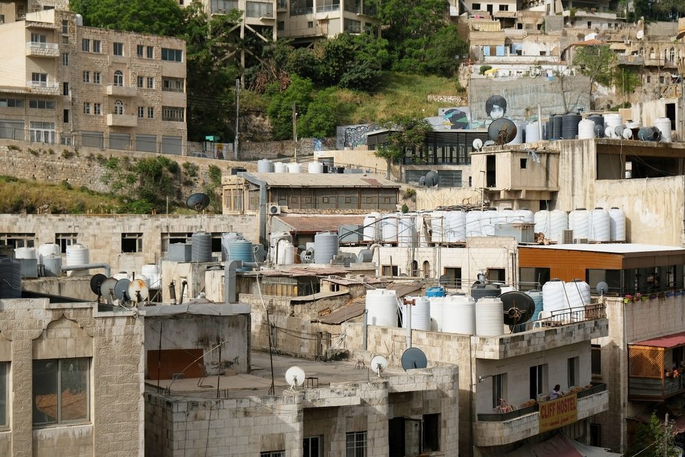 مشكلة كبيرة في عمان تتعلق بشح مياه الشرب
