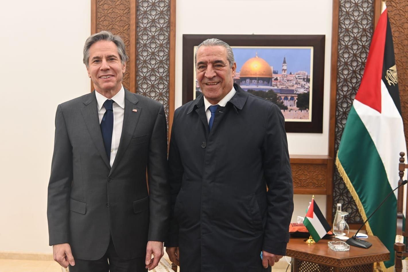 حسين الشيخ خلال اجتماع مع وزير الخارجية الأمريكي السابق أنتوني بلينكن / وفا