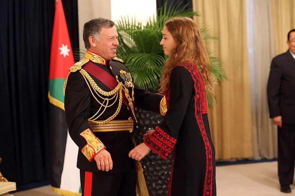 مشاركة افتتاح الدورة العادية الأولى لمجلس الأمة السابع عشر في عام 2013 - Getty Images