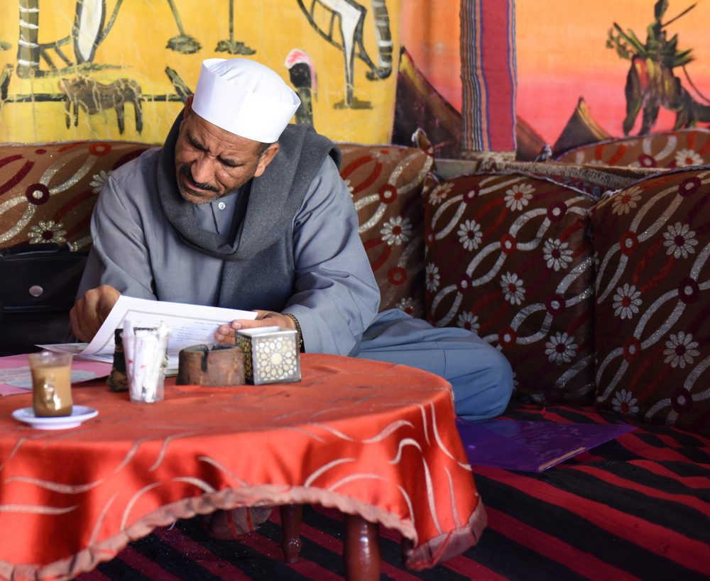 توقيع عقد الزواج والقايمة في مصر/ Shutterstock