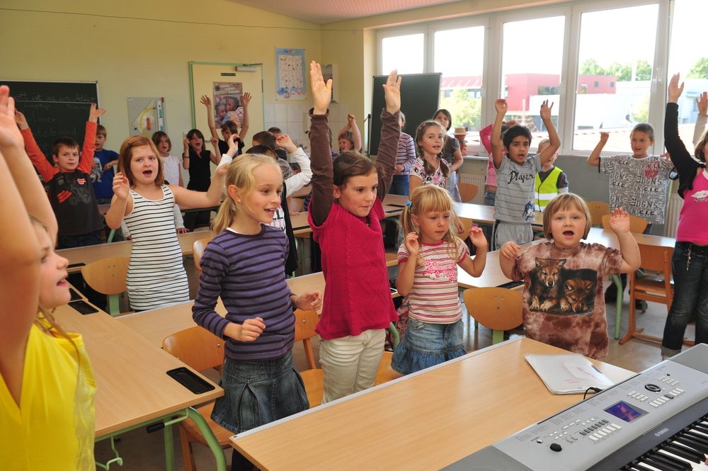 أطفال المدارس في ألمانيا/ Shutterstock