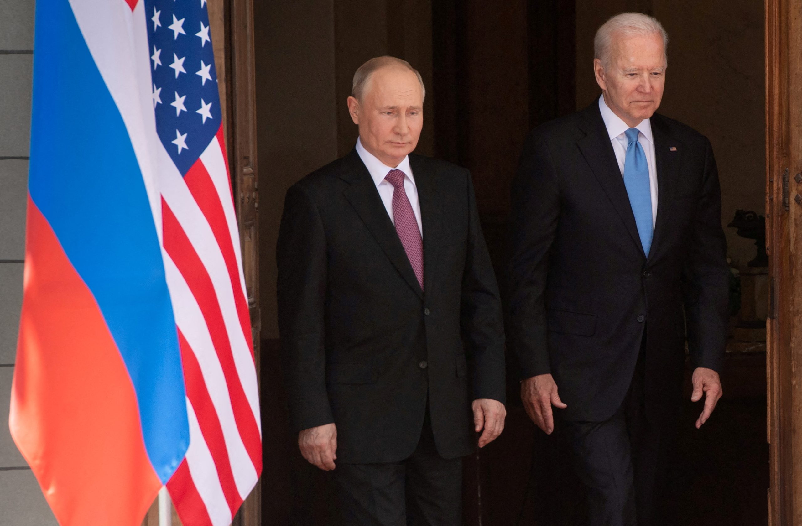 الرئيس الروسي فلاديمير بوتين مع نظيره الأمريكي جو بايدن/رويترز