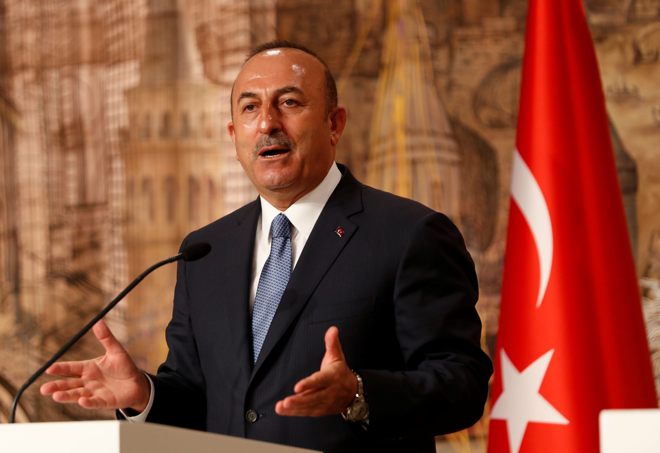 وزير الخارجية التركي تشاويش أوغلو / رويترز