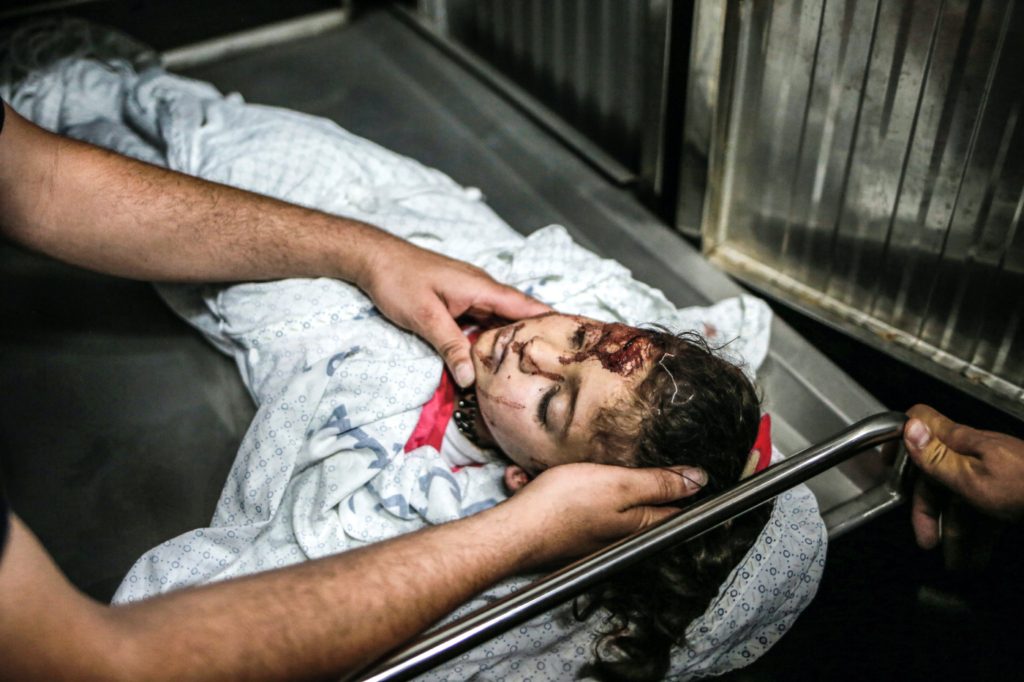 قصف غزة إسرائيل 