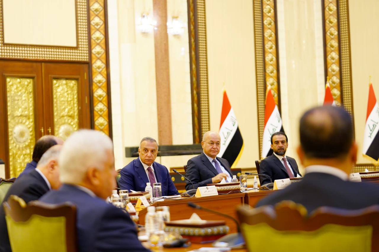 قوى سياسية عراقية تنهي الجلسة الثانية من الحوار الوطني.. اتفقوا على تشكيل فريق فني للتمهيد لانتخابات مبكرة