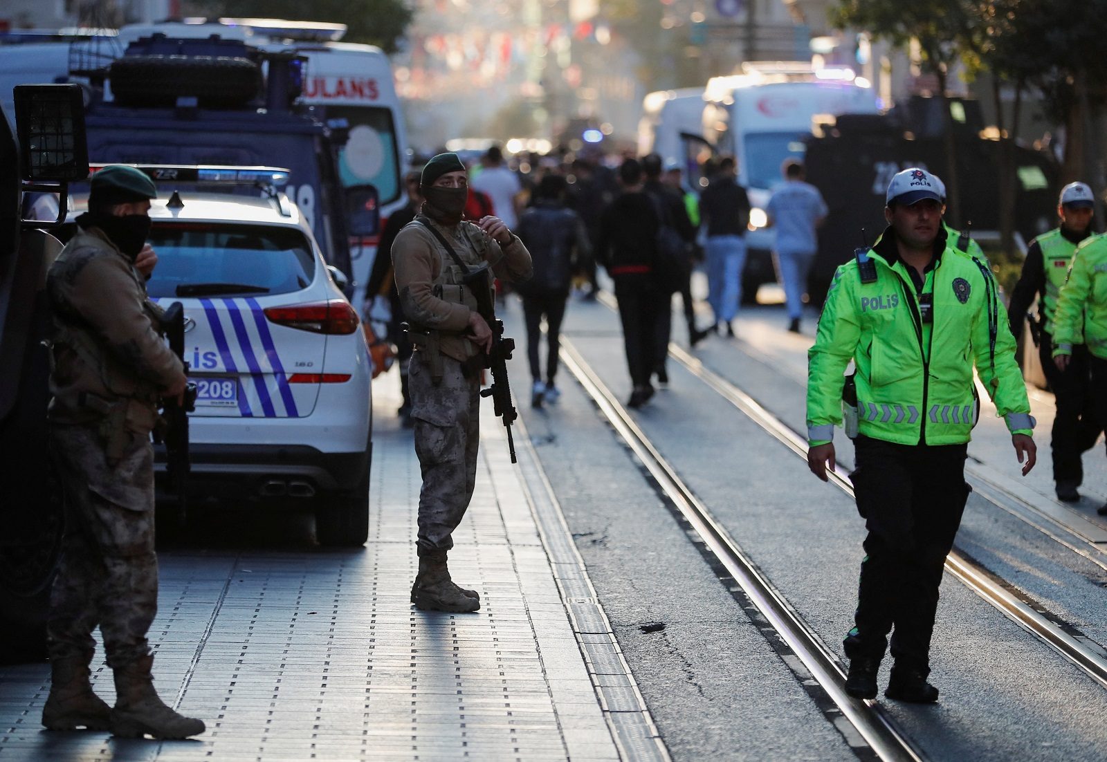 شارع تقسيم في إسطنبول الذي وقع فيه التفجير - رويترز