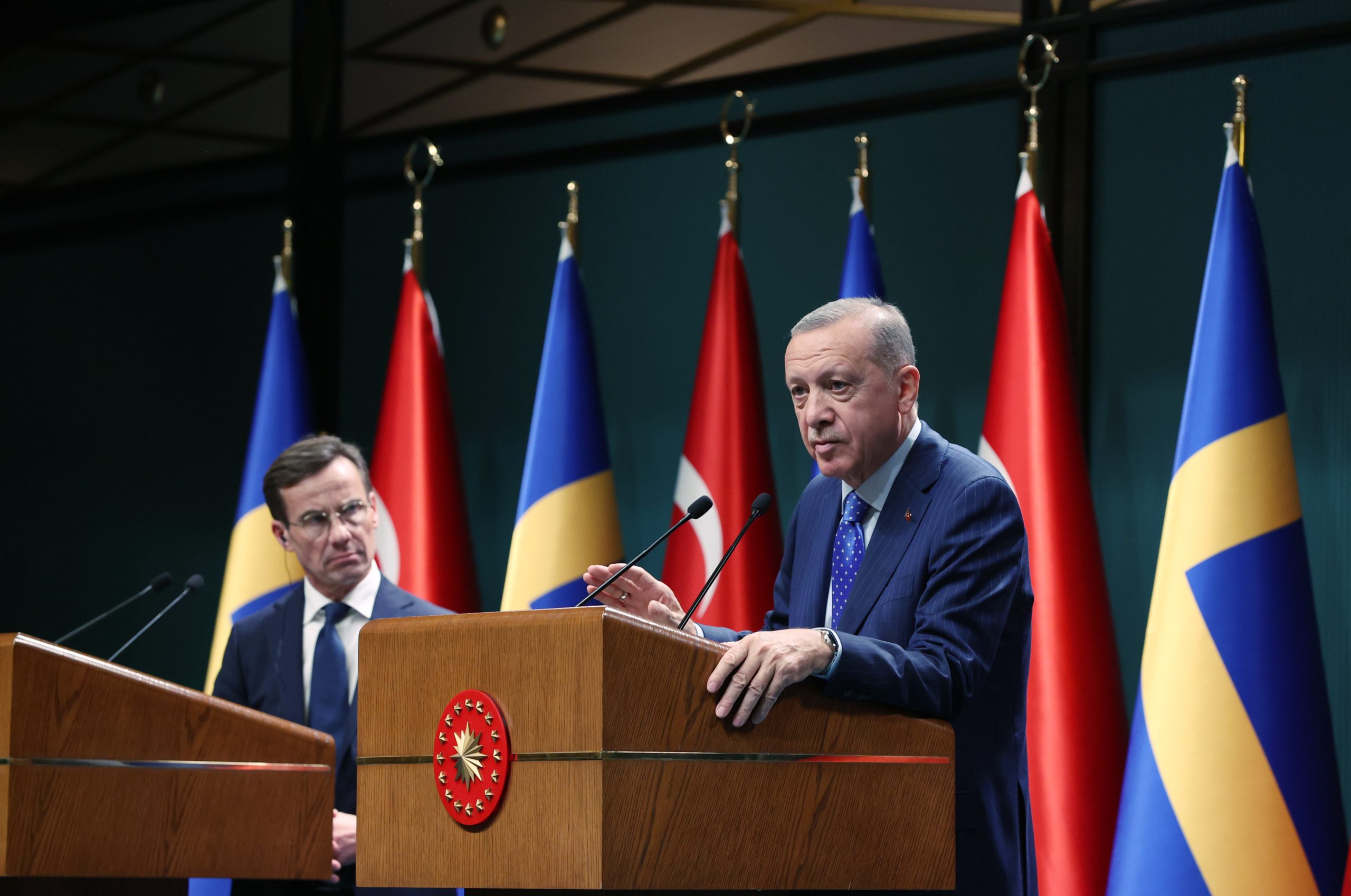 أردوغان “يتمنى” للسويد أن تنضم للناتو لكن بعد تحقيق شروط أنقرة.. وستوكهولم تؤكد التزامها بتعهداتها لتركيا