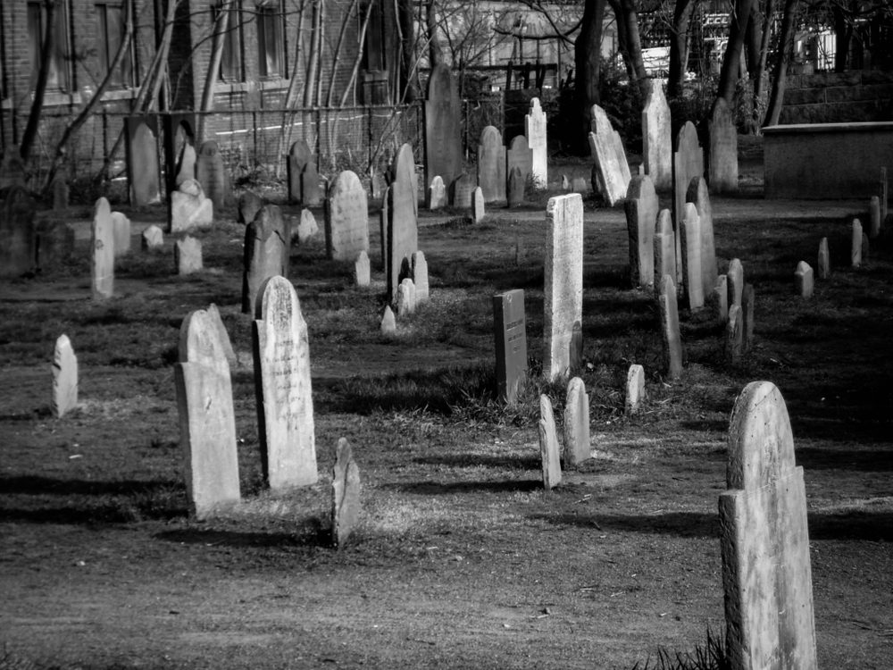 مقابر قرية سالم بولاية ماساتشوستس الأمريكية - ShutterStock