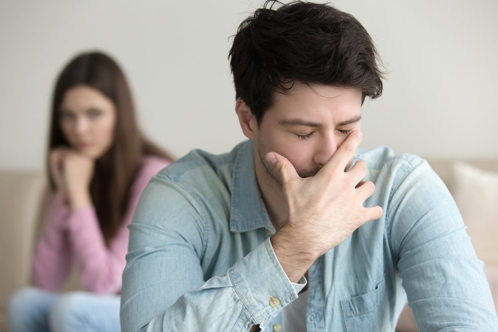 من الضروري على التخفيف من حدة مشاعر الألم لكي لا تتحكم في العلاقات العاطفية - ShutterStock