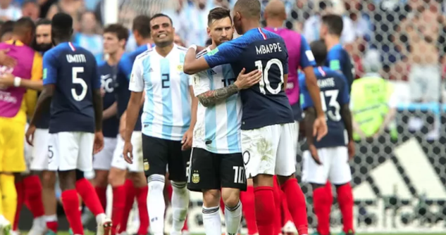 مواجهة فرنسا و الأرجنتين كأس العالم 2018/التواصل الاجتماعي