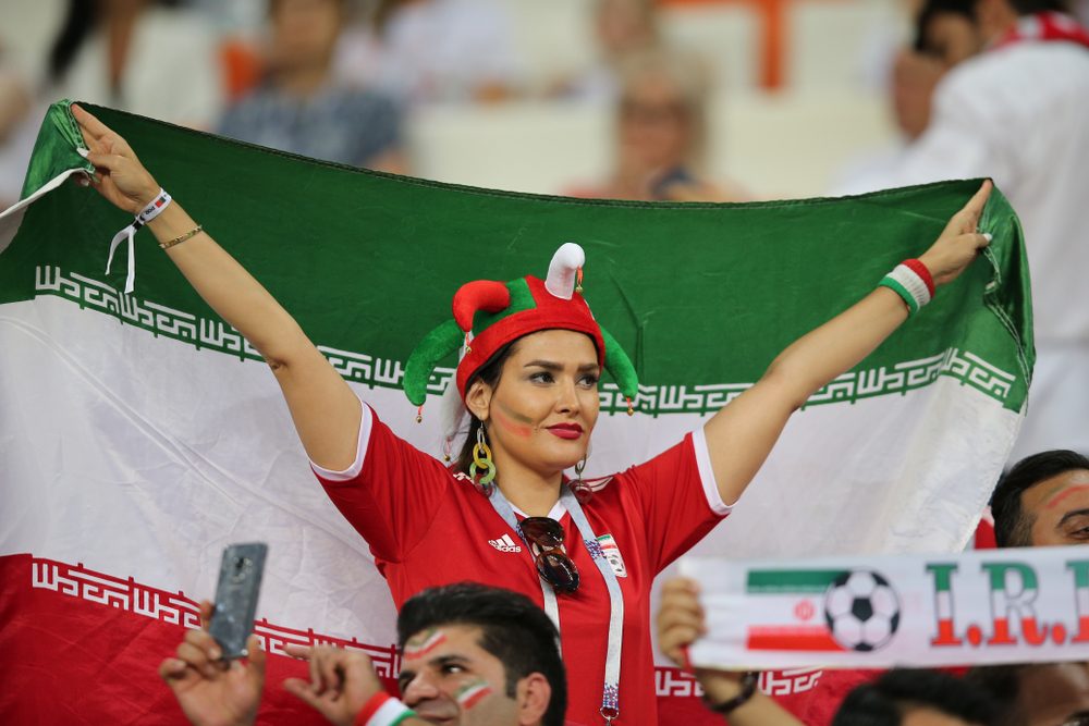 كرة القدم في إيران