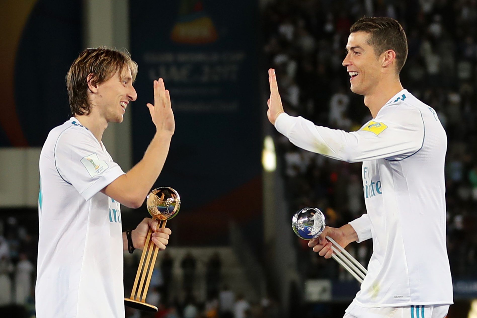 هل يلحق مودريتش برونالدو في نادي النصر؟ - gettyimages