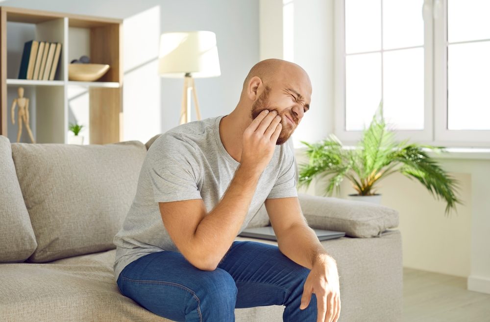shutterstock\ خراج الأسنان