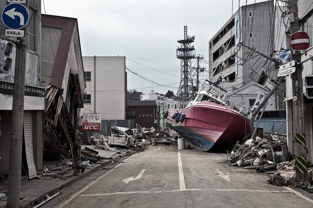 تسبب زلزال وتسونامي اليابان في 2011 بمقتل وفقدان 20 ألف شخص تقريباً - Shutterstock