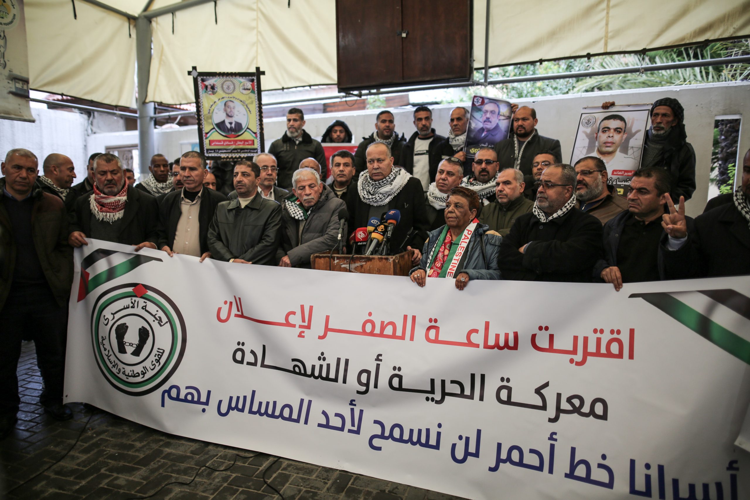 الأسرى الفلسطينيون “ينتزعون” اتفاقاً بوقف إجراءات “بن غفير” بحقهم.. أوقفوا إضرابهم الجماعي عن الطعام