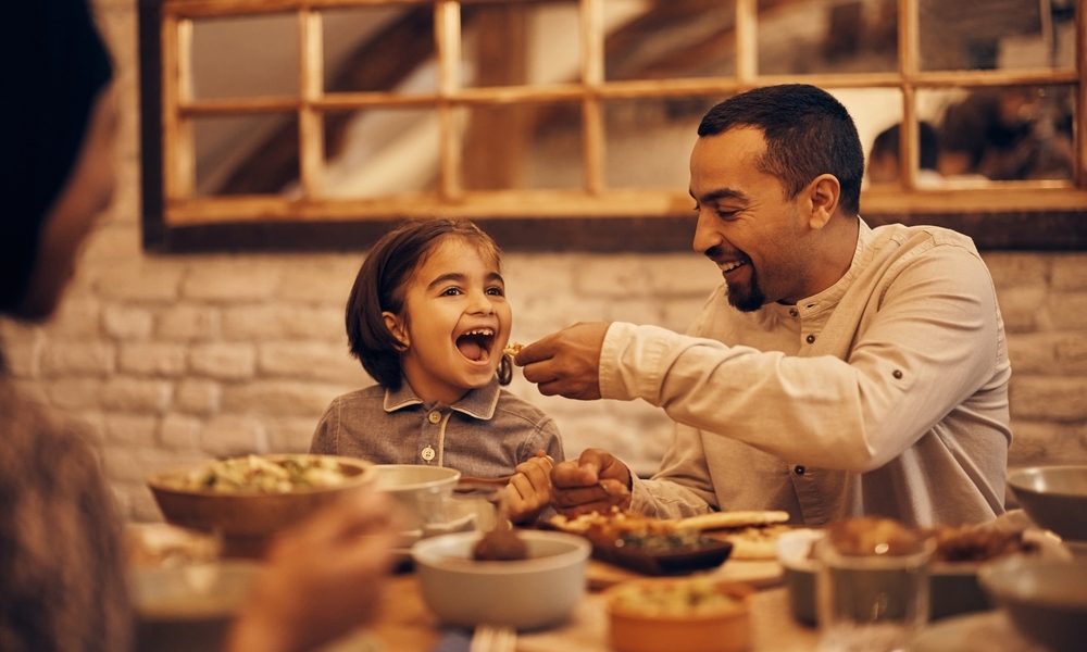 كيف تخفف من الإحساس بالجوع وتحافظ على مستوى عالٍ من الطاقة في رمضان