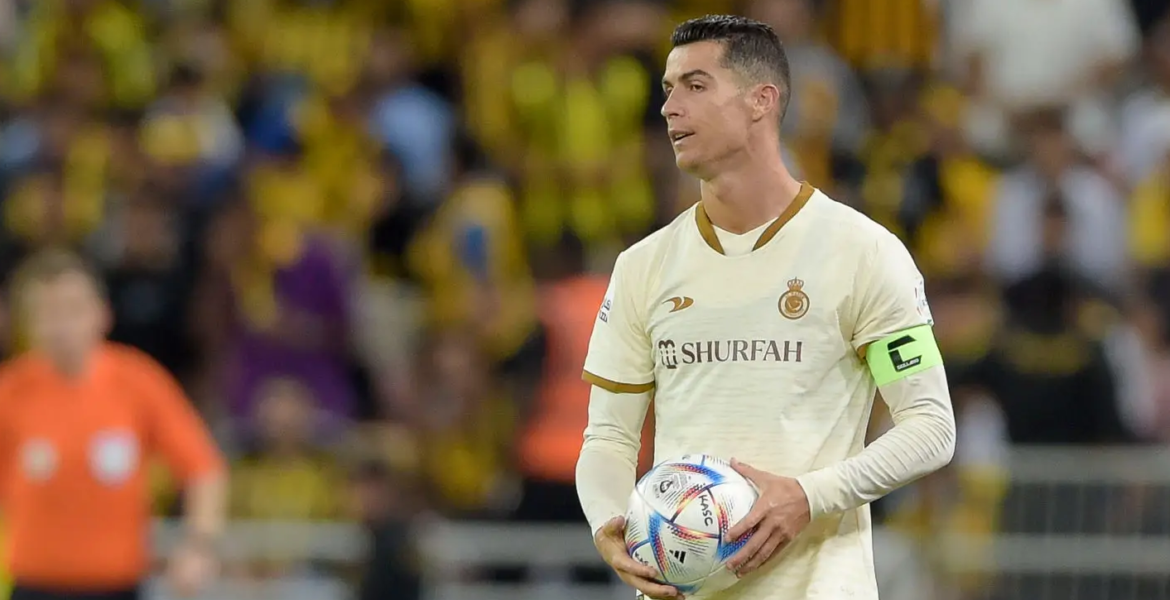 جماهير النصر تستفز رونالدو بالهتاف لميسي - gettyimages