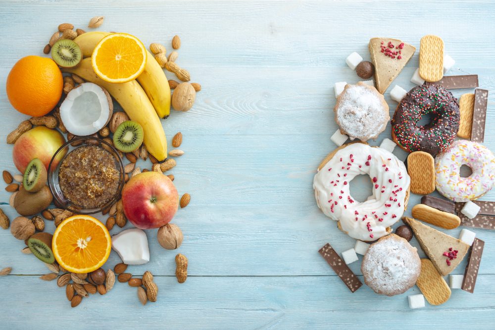 لتجنب أضرار السكر، استبدله بمأكولات تحتوي على سكر طبيعي/ Shutterstock