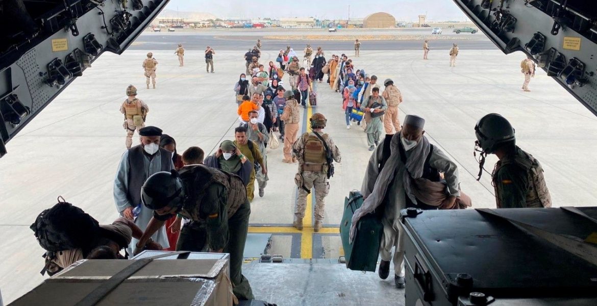 القوات الأمريكية واجهت صعوبات خلال عملية الإجلاء في أفغانستان - رويترز