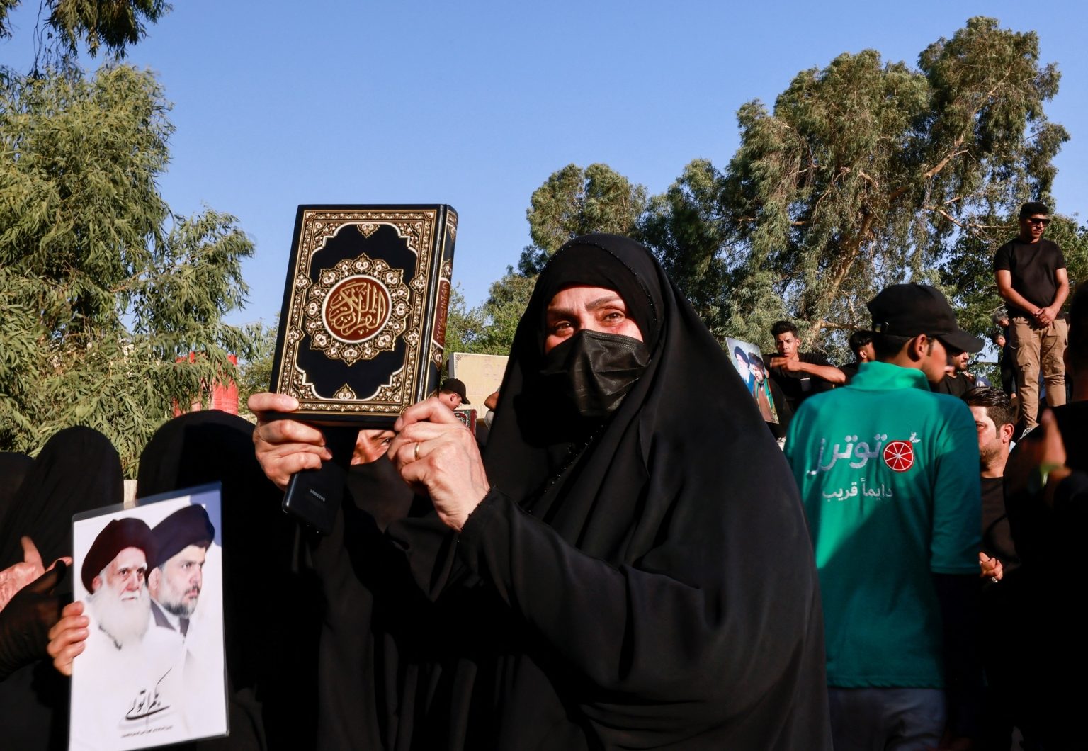 احتجاجات غاضبة في العراق على حرق نسخة من المصحف في السويد/ رويترز