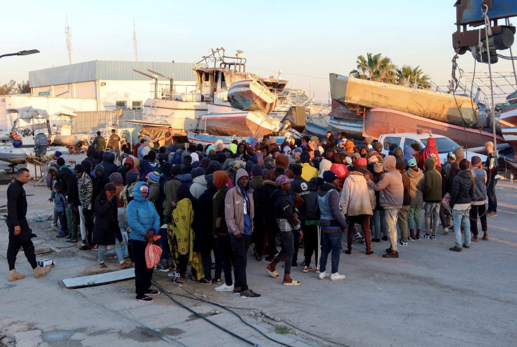 أزمة المهاجرين في تونس