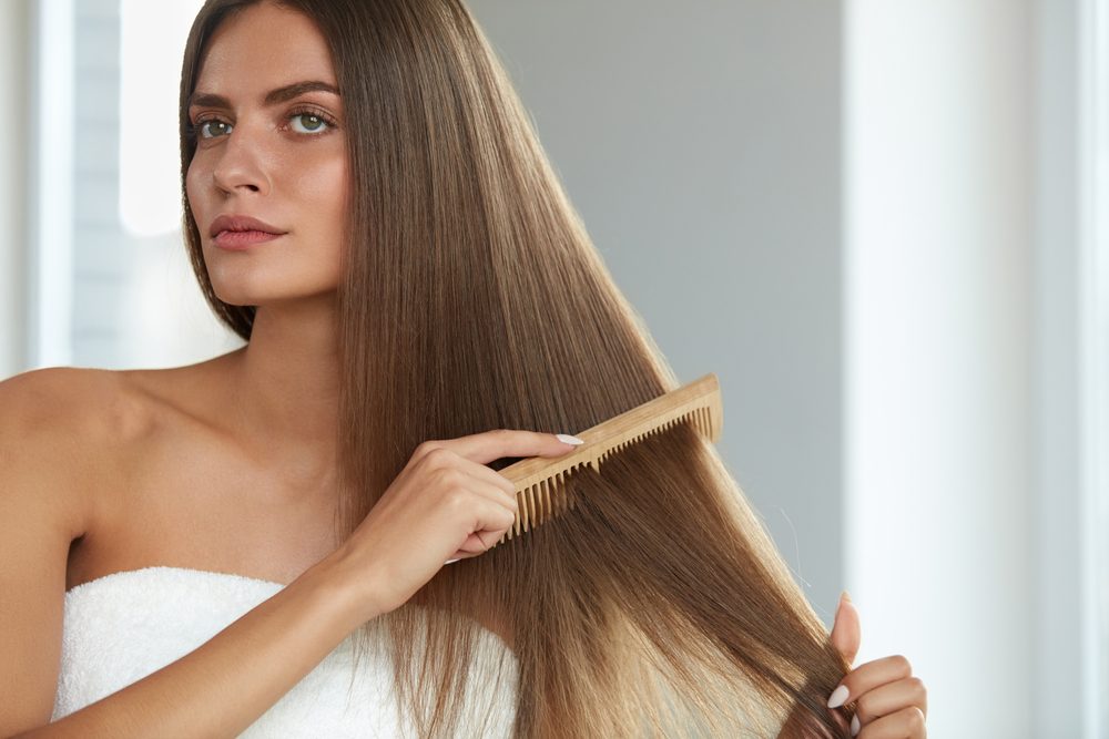 7 reasons why you should use a wooden comb to style your hair 