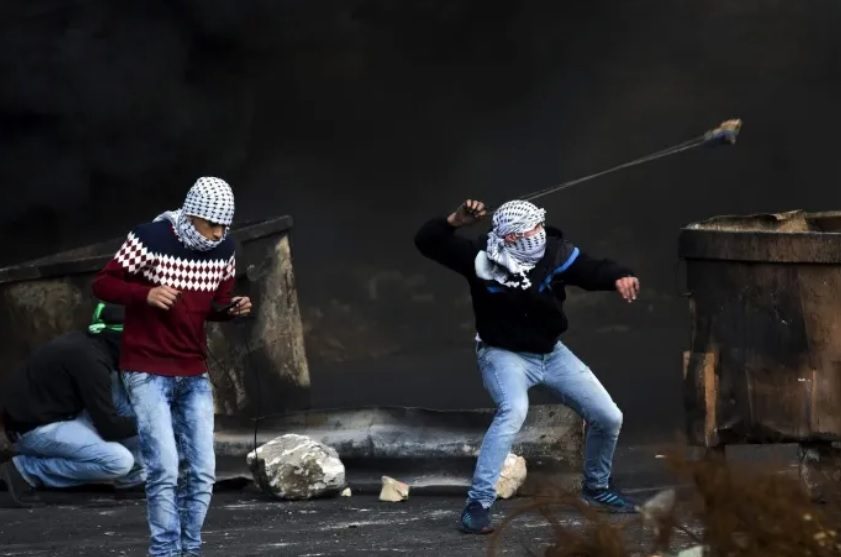 أسفرت الانتفاضة الثانية عن مقتل 4412 فلسطينيا إضافة لـ48 ألفا و322 جريحا