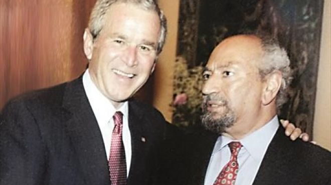 سعد الدين إبراهيم والرئيس الأمريكي الأسبق جورج بوش<br>