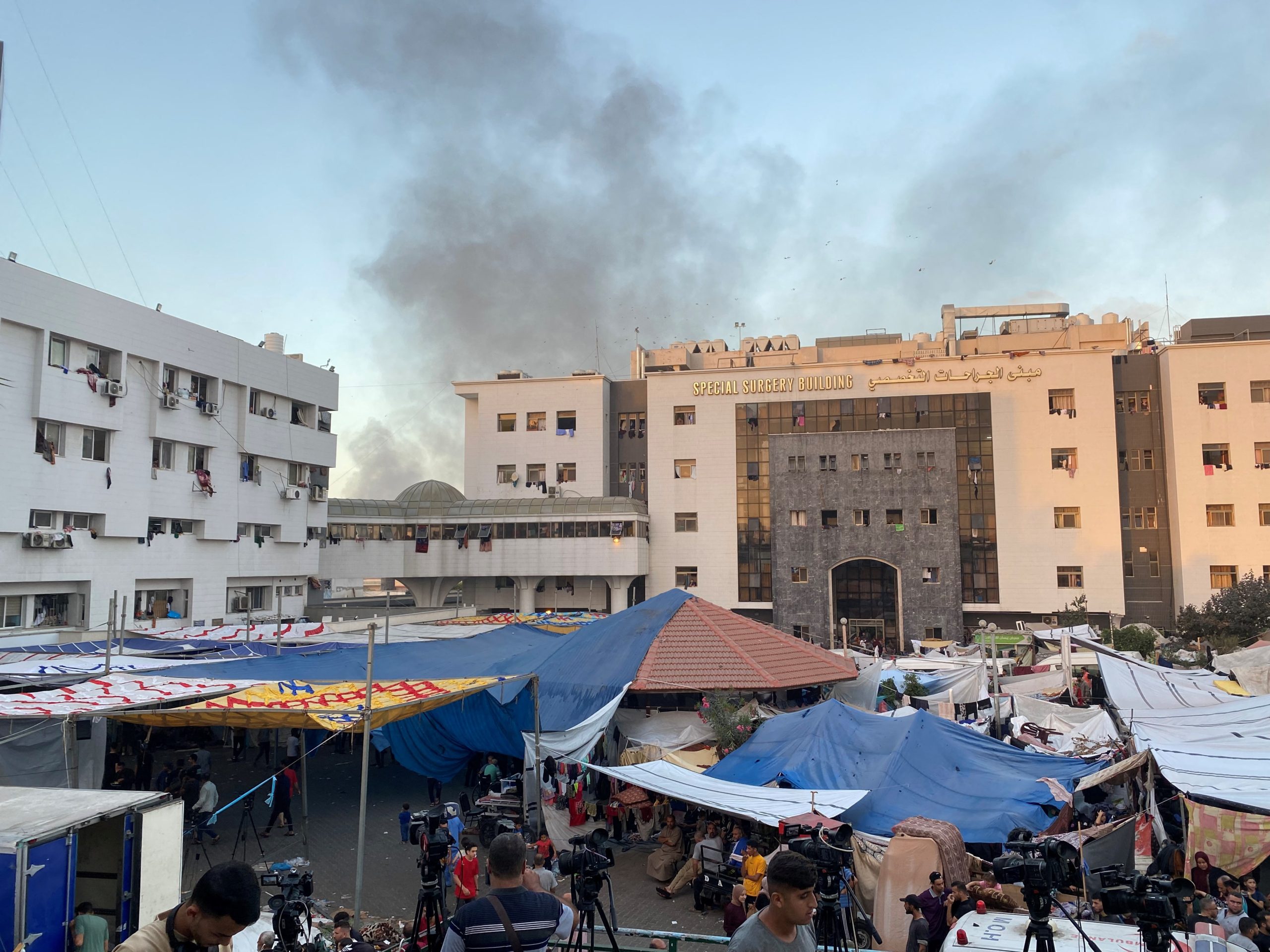 الموظفين بمجمع الشفاء
