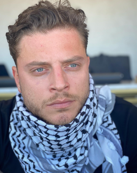 علي بوراك جيلان| مواقع التواصل
