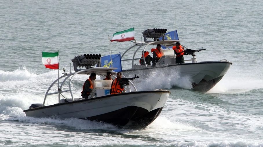 زوارق بحرية إيرانية<br>
