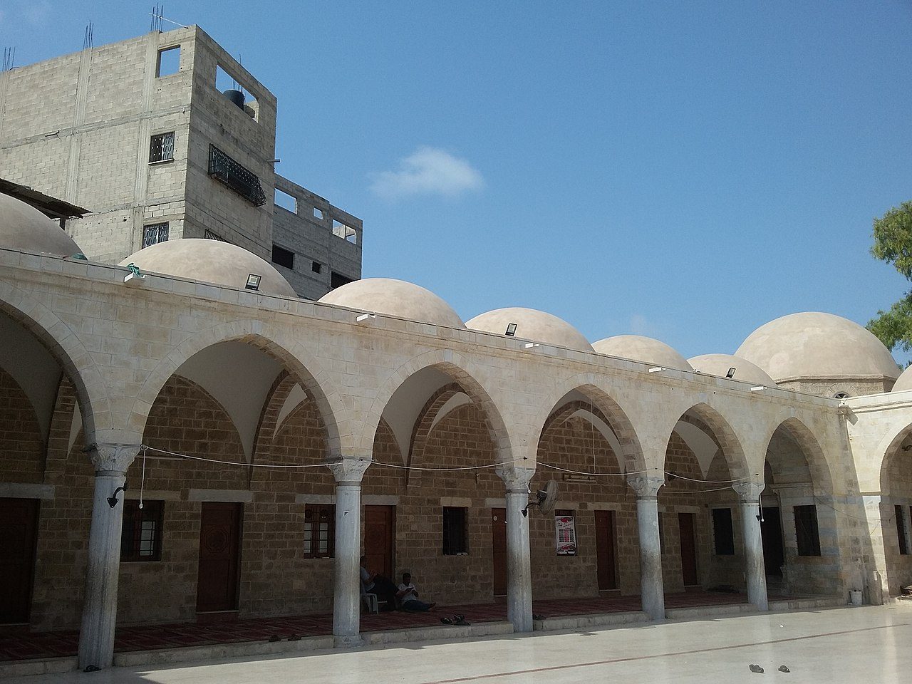 <strong>مسجد السيد هاشم </strong>/ wikipedia
