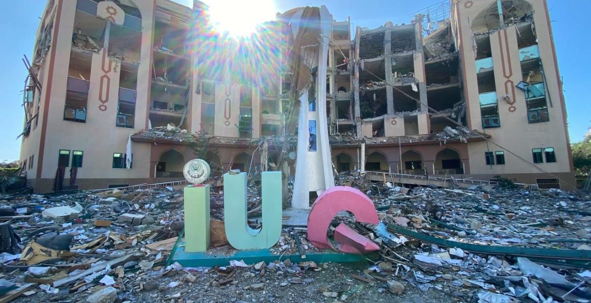 دماء هائل في غزة إثر قصف الاحتلال الإسرائيلي المكثف على القطاع/الأناضول